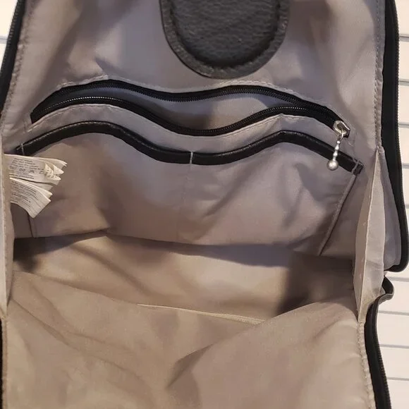 Baggallini Metro Backpack Convertible Sling Bag - Picture 5 of 7